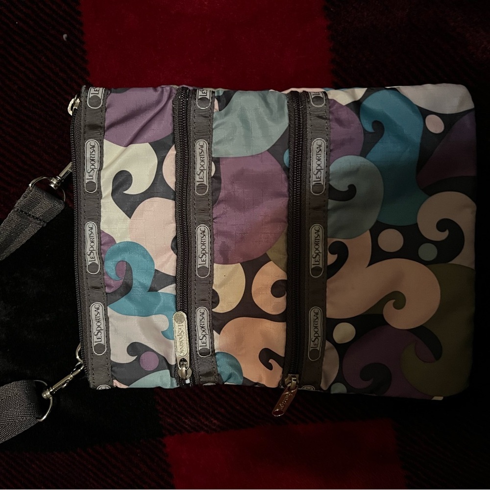 Le Sportsac travel crossbody bag.